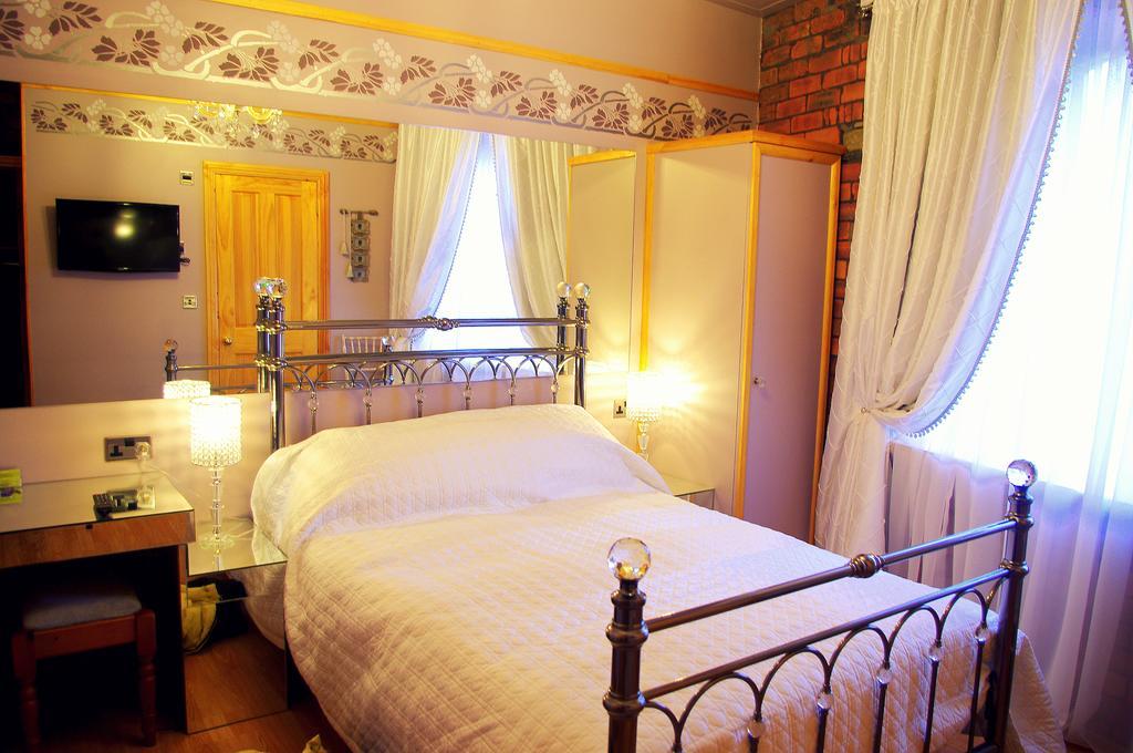 Crown House Suites Halifax Pokoj fotografie